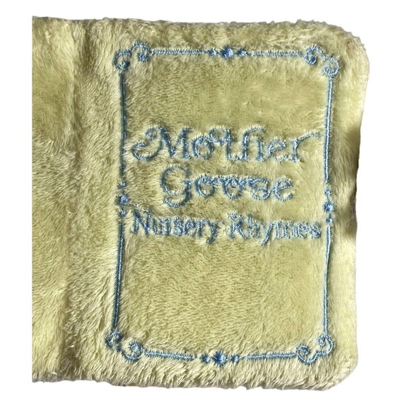 Cuddle Barn Mother Goose Animated 15" Plush Talking Stuffed Animal Nursery Rhyme - Picture 9 of 16